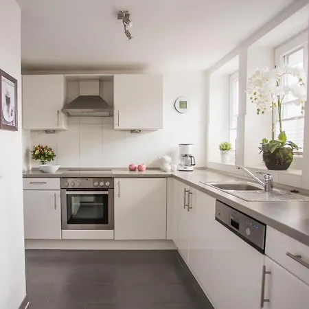 Apartment Hellinghus - Mit Sauna, Whirlpool Und Kaminofen Fuer Bis Zu 6 Personen - Haustiere Herzlich Willkommen, Direkt Am Hafen Von