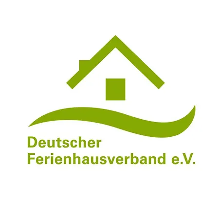 Hellinghus - Mit Sauna, Whirlpool Und Kaminofen Fuer Bis Zu 6 Personen - Haustiere Herzlich Willkommen, Direkt Am Hafen Von Appartamento *